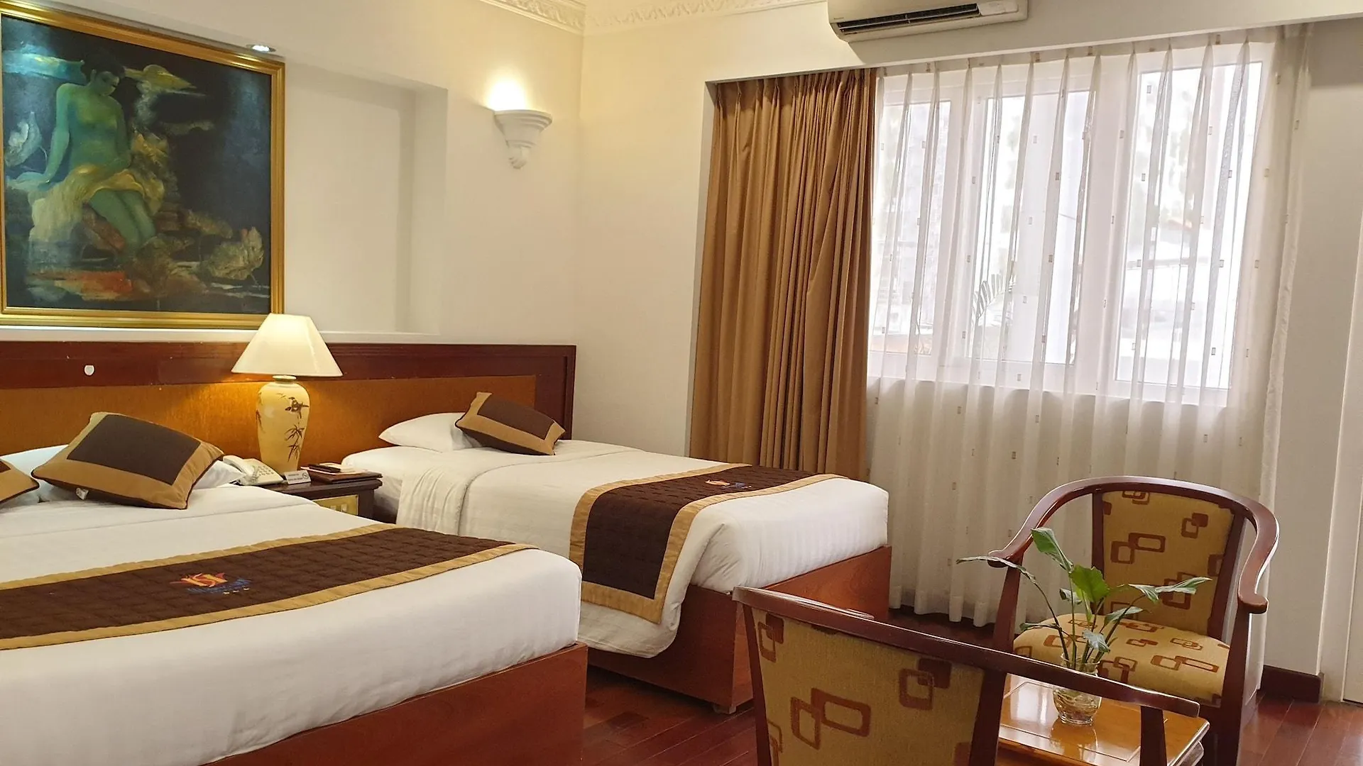 Huong Sen Hotel Ho Chi Minh-stad